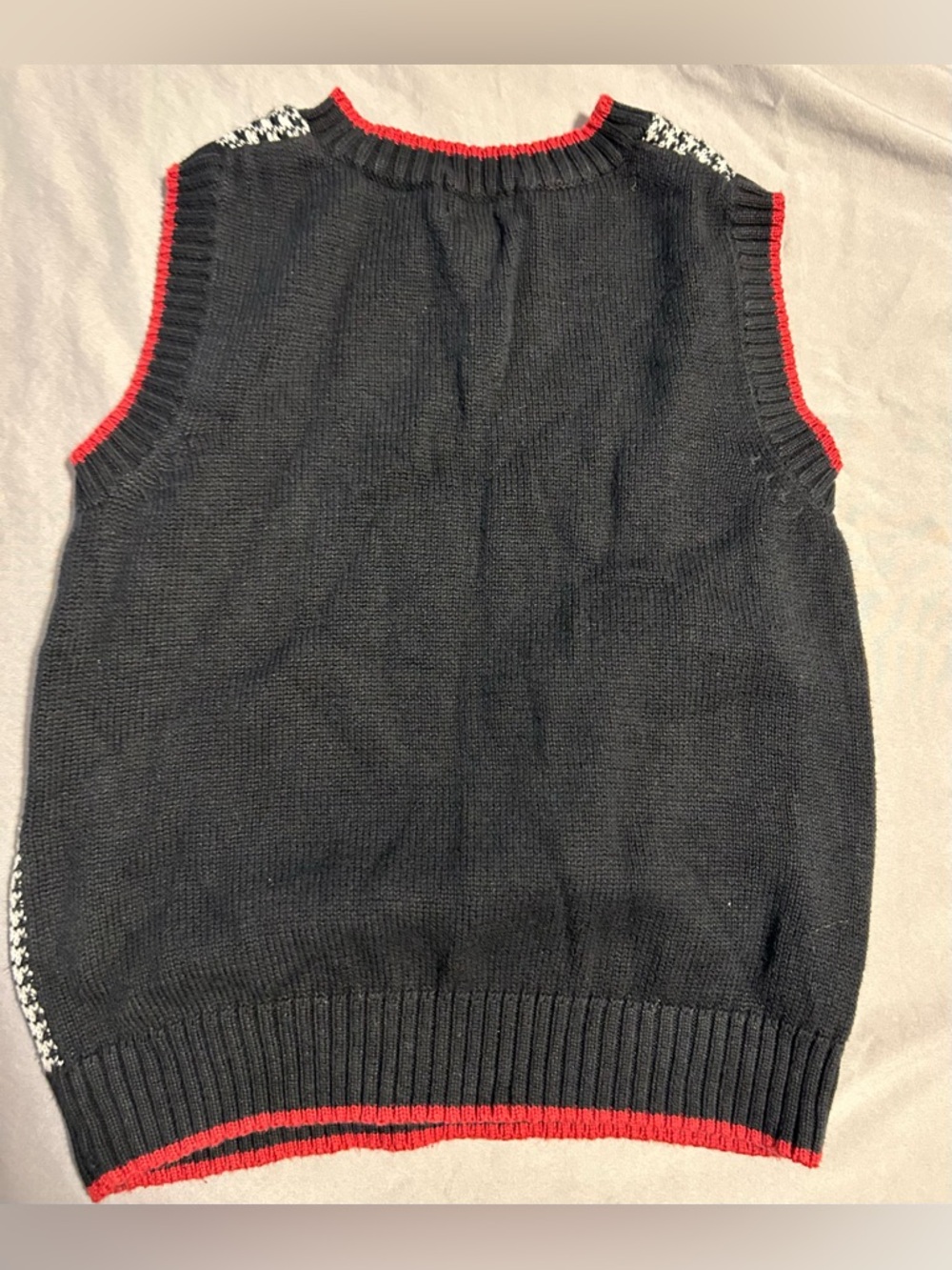 The Children's Place Black&White Houndstooth V-NeckSweaterVest w/Red Trim-size s - Picture 2 of 5